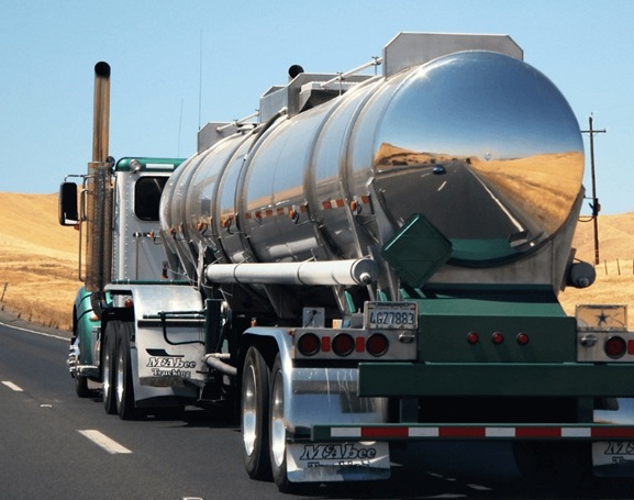 camion-cisterna-de-combustible